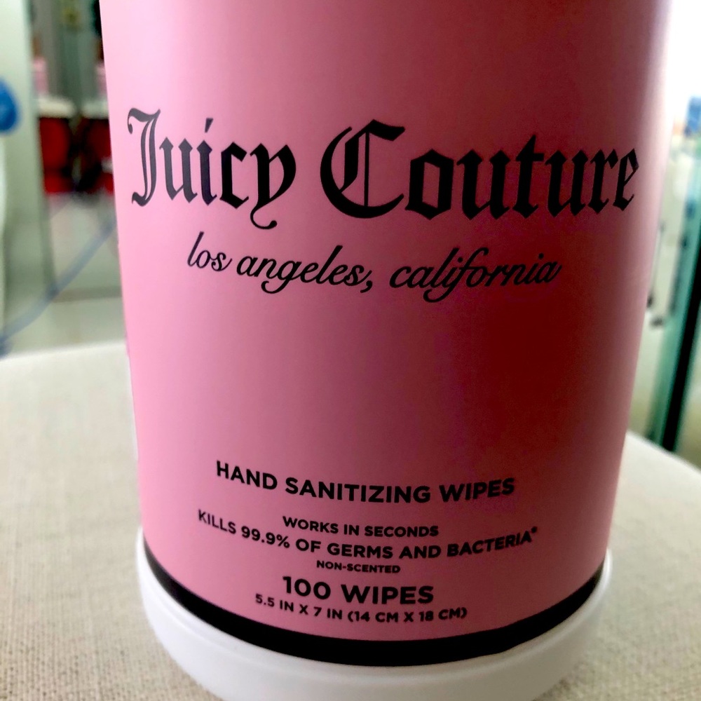 Juicy couture wipes (non-scented)